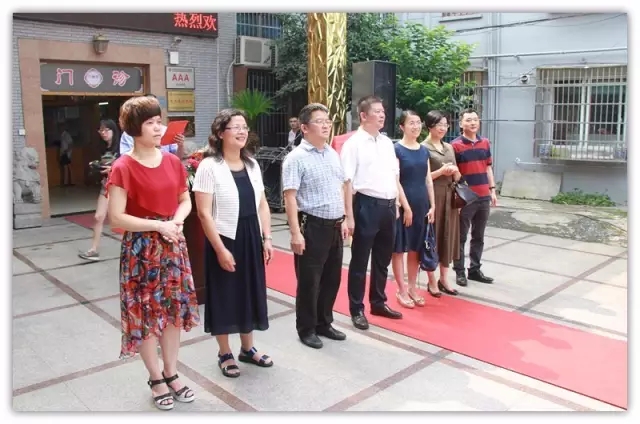 热烈庆祝萧山区残疾人社区康复示范站藕湖浜站正式挂牌成立